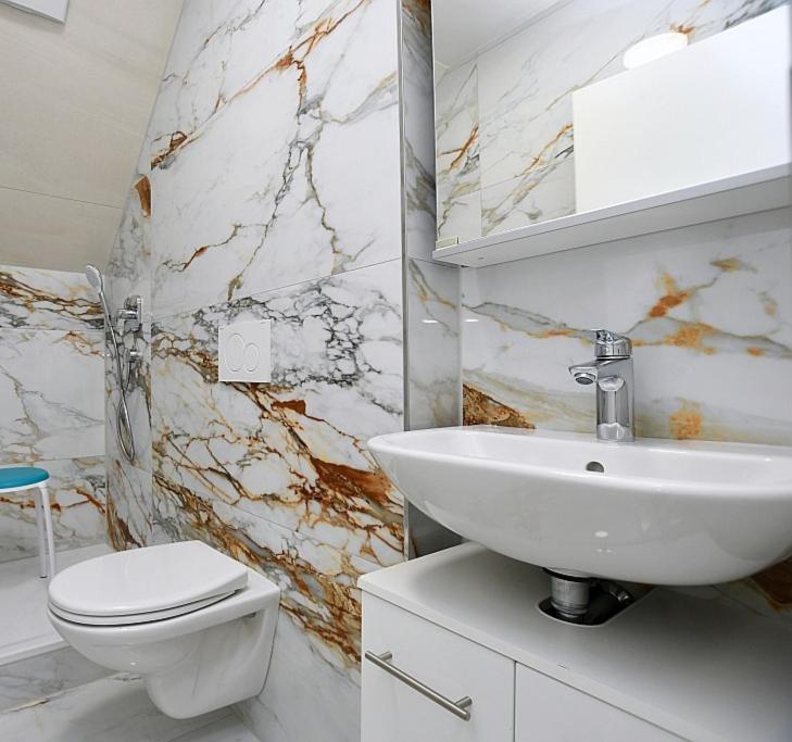 City-Hotel Zuffenhausen - Apartments Estugarda Quarto foto